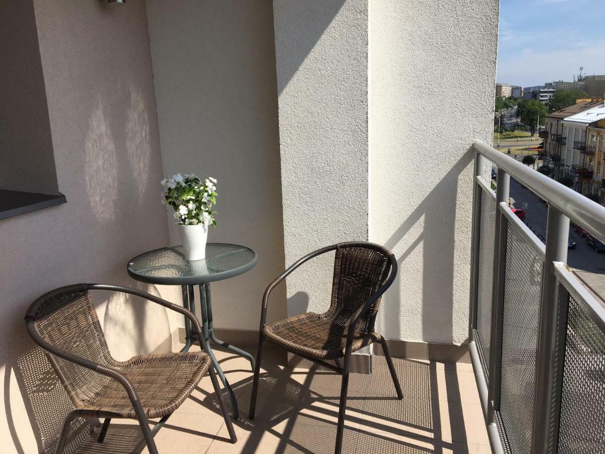 Family & Business Sauna Apartments Rynek Centrum Downtown - 2 Bedroom With Private Sauna, Balcony, Parking Kielce Exteriör bild