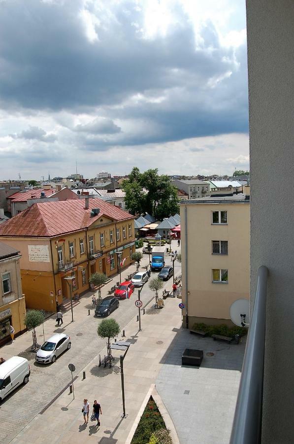 Family & Business Sauna Apartments Rynek Centrum Downtown - 2 Bedroom With Private Sauna, Balcony, Parking Kielce Exteriör bild