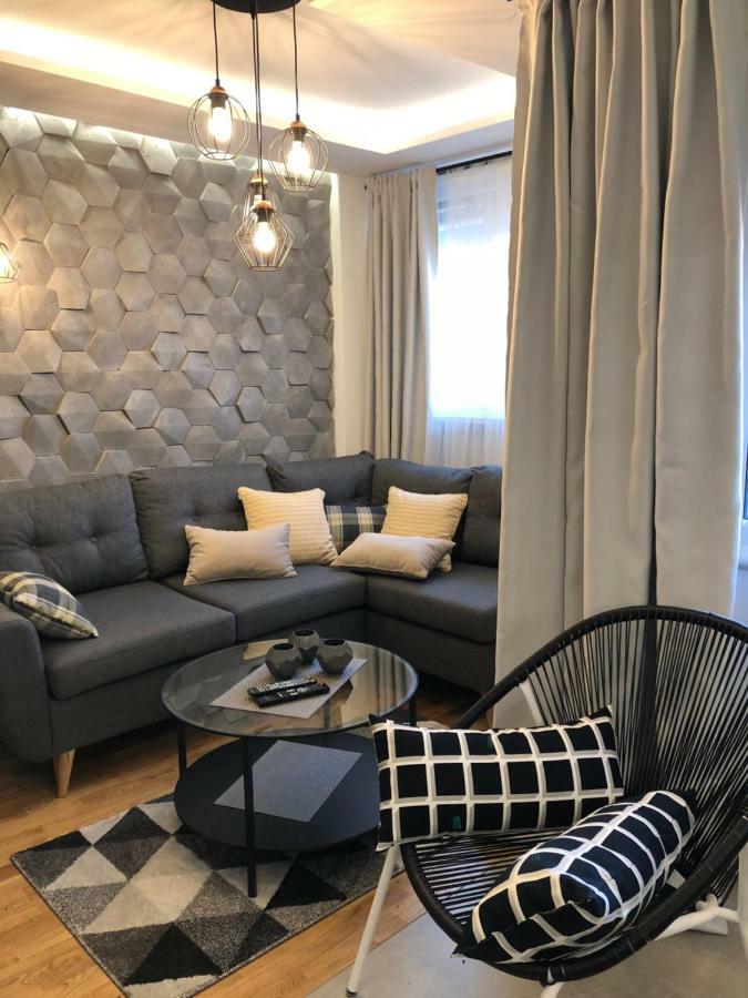 Family & Business Sauna Apartments Rynek Centrum Downtown - 2 Bedroom With Private Sauna, Balcony, Parking Kielce Exteriör bild