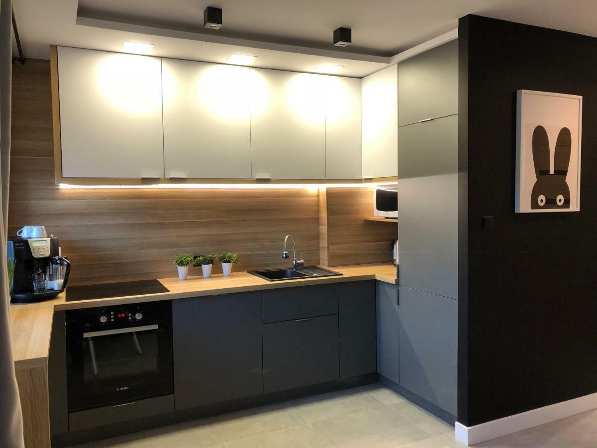 Family & Business Sauna Apartments Rynek Centrum Downtown - 2 Bedroom With Private Sauna, Balcony, Parking Kielce Exteriör bild