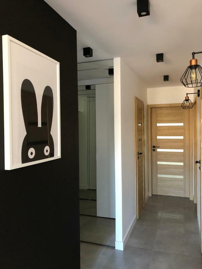Family & Business Sauna Apartments Rynek Centrum Downtown - 2 Bedroom With Private Sauna, Balcony, Parking Kielce Exteriör bild