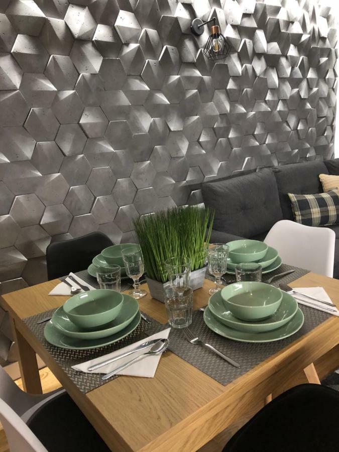 Family & Business Sauna Apartments Rynek Centrum Downtown - 2 Bedroom With Private Sauna, Balcony, Parking Kielce Exteriör bild