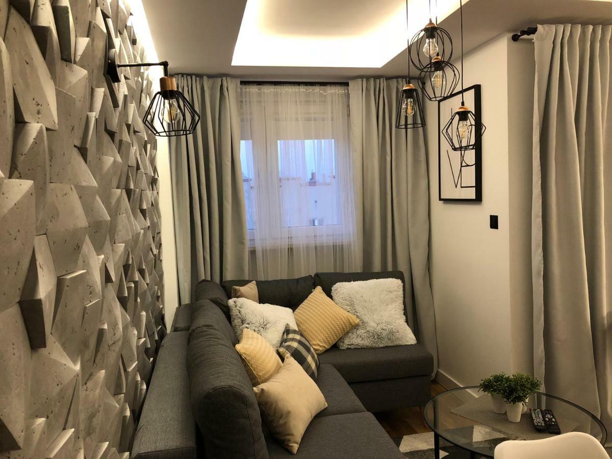 Family & Business Sauna Apartments Rynek Centrum Downtown - 2 Bedroom With Private Sauna, Balcony, Parking Kielce Exteriör bild