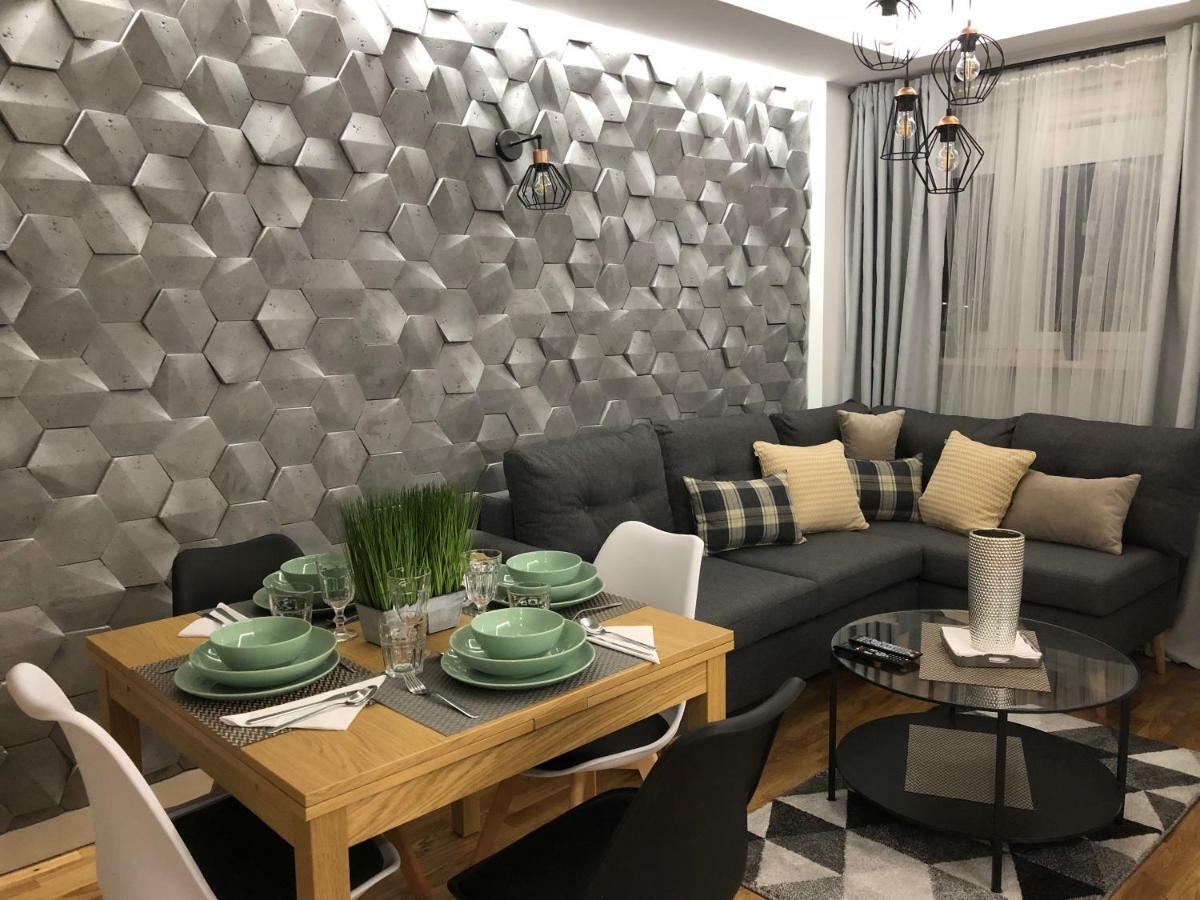 Family & Business Sauna Apartments Rynek Centrum Downtown - 2 Bedroom With Private Sauna, Balcony, Parking Kielce Exteriör bild